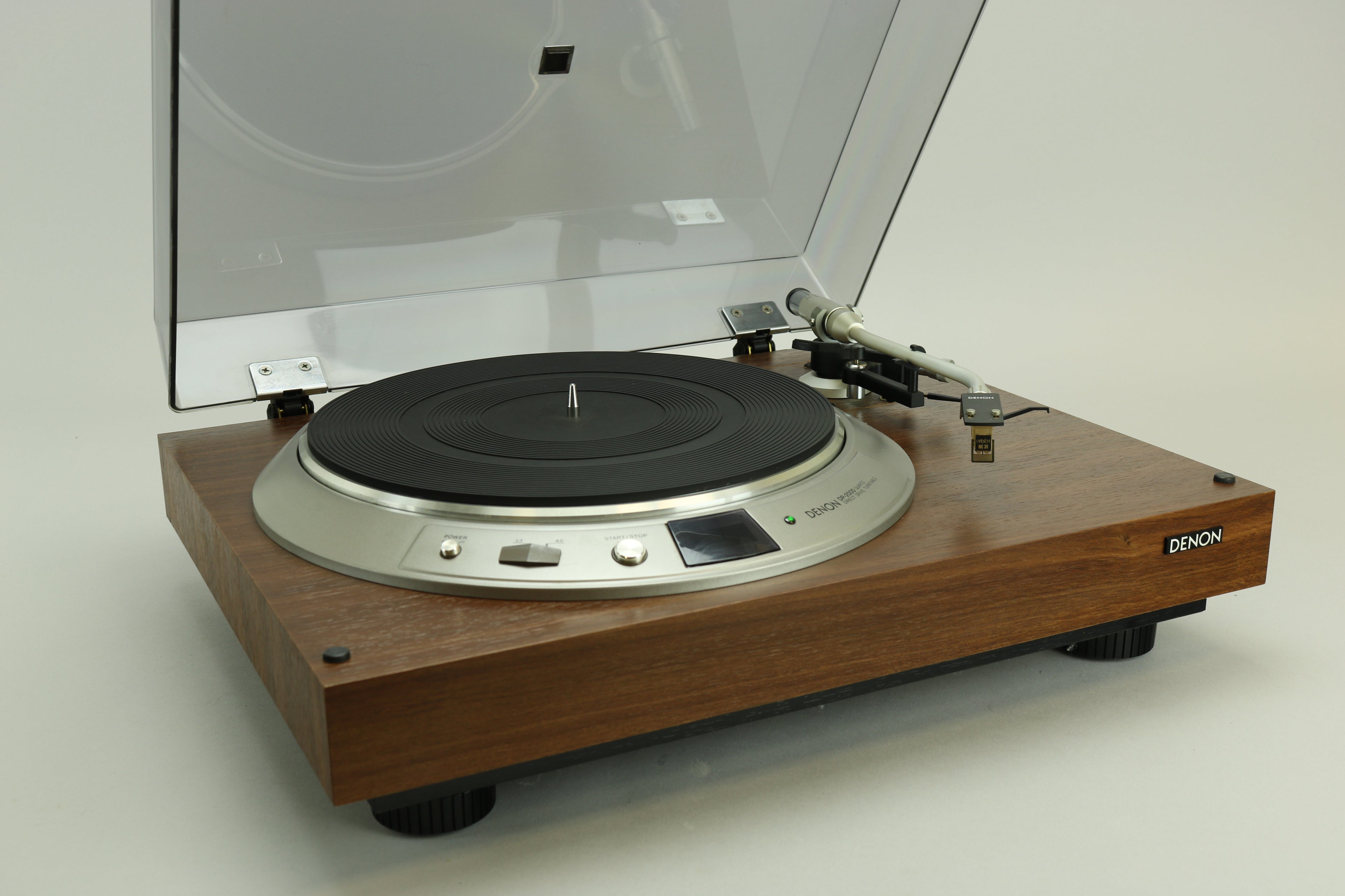 Denon DP2000 Quartz DD